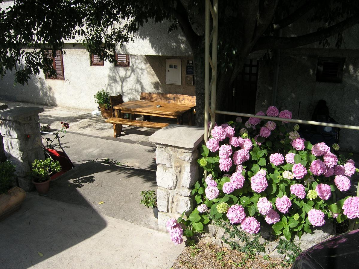 Apartments Dagmar Krk Town Exterior foto